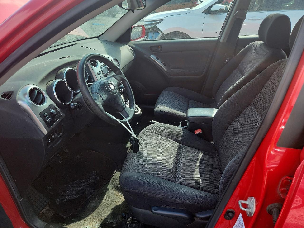 2006 Pontiac Vibe Red vin: 5Y2SL65826Z428660