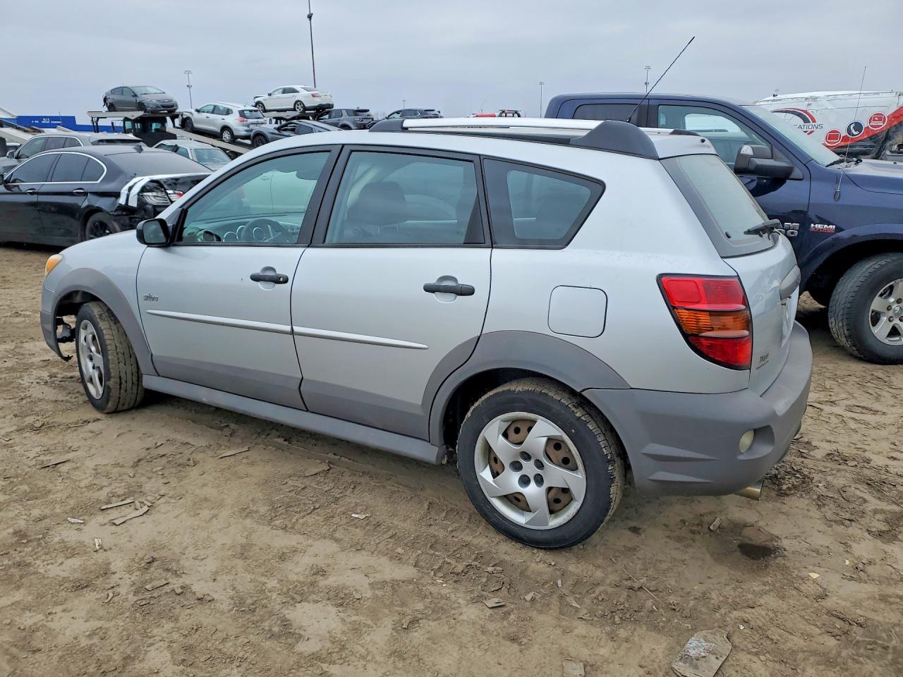 2007 Pontiac Vibe Silver vin: 5Y2SL65827Z422438