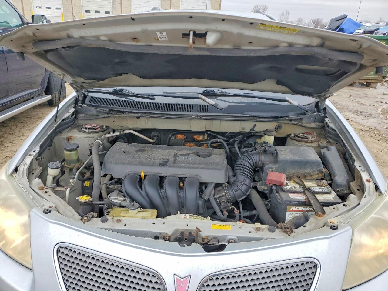 2007 Pontiac Vibe Silver vin: 5Y2SL65827Z422438