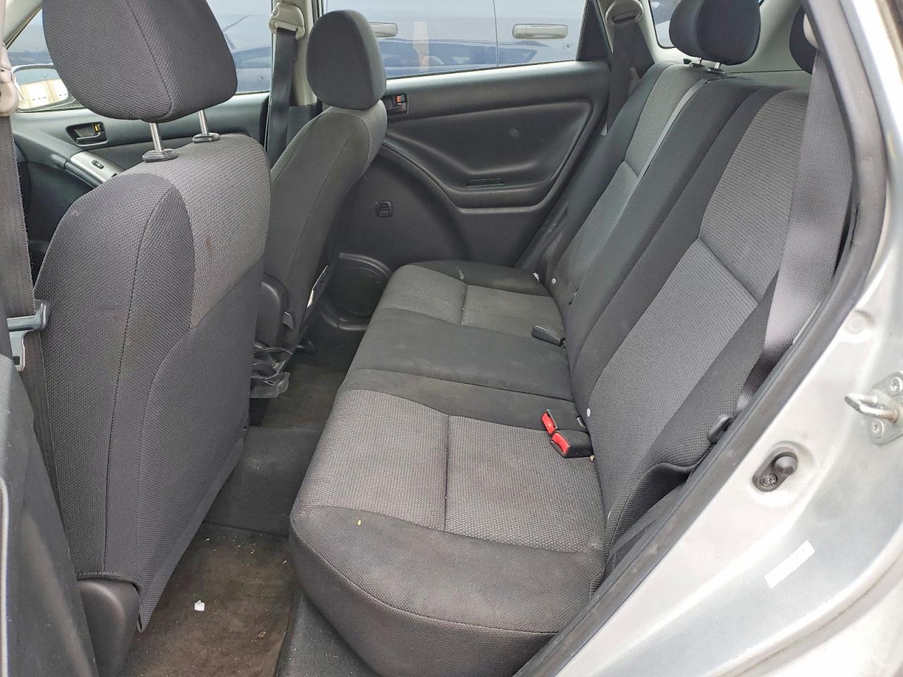 2007 Pontiac Vibe Silver vin: 5Y2SL65827Z422438