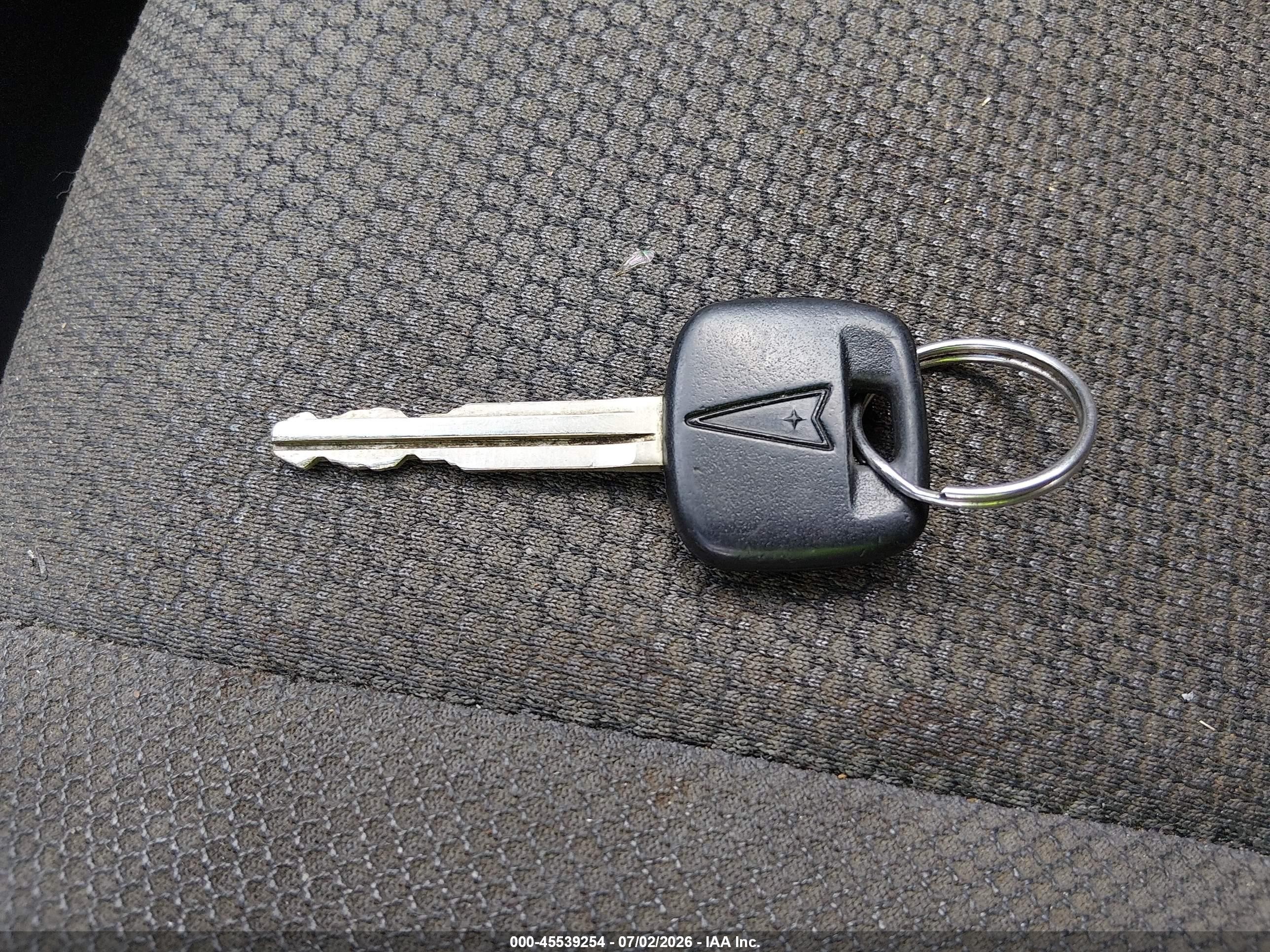 2007 Pontiac Vibe Blue vin: 5Y2SL65827Z426828