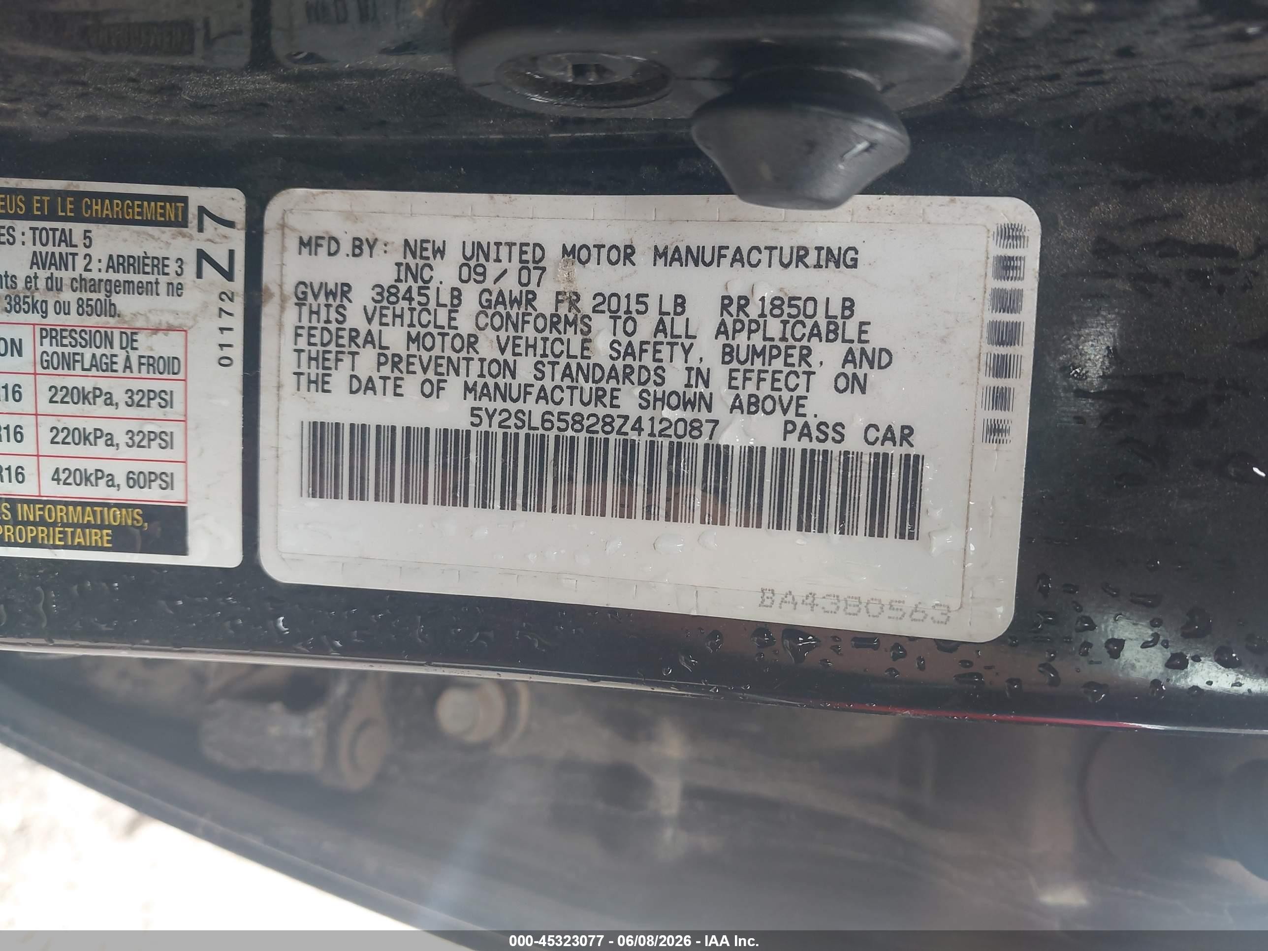 2008 Pontiac Vibe Black vin: 5Y2SL65828Z412087