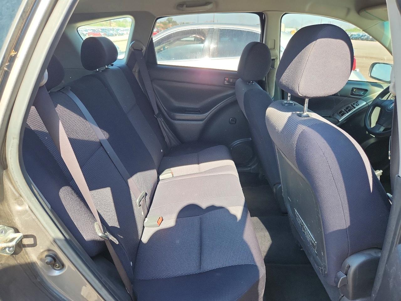 2006 Pontiac Vibe Silver vin: 5Y2SL65836Z408241