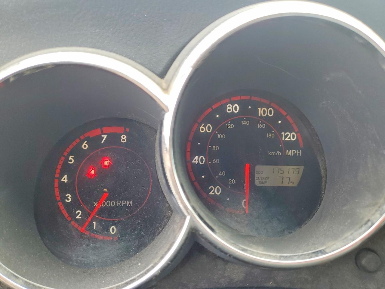 2006 Pontiac Vibe Silver vin: 5Y2SL65836Z413567