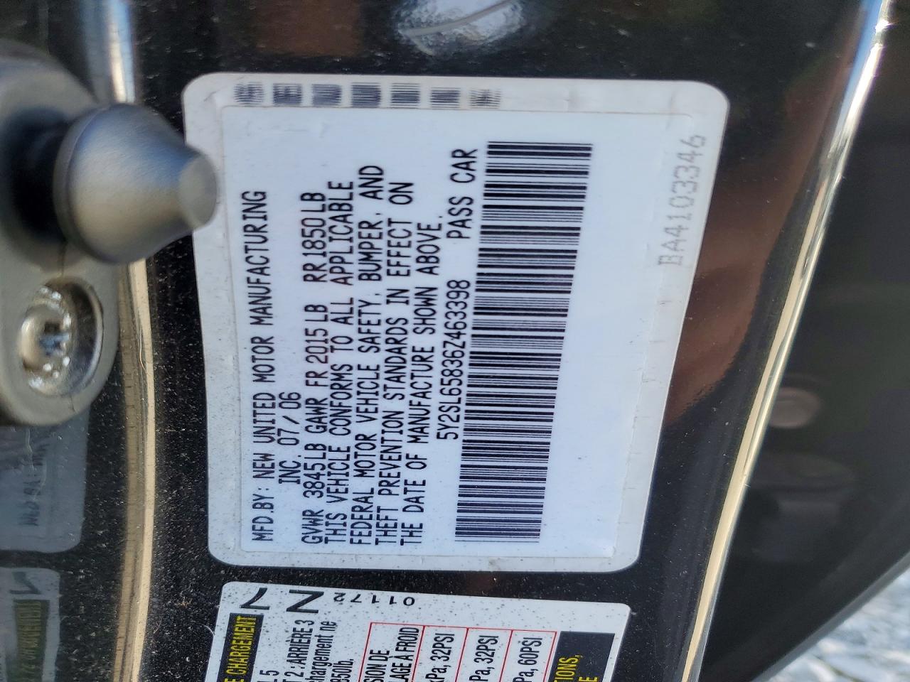 2006 Pontiac Vibe Black vin: 5Y2SL65836Z463398