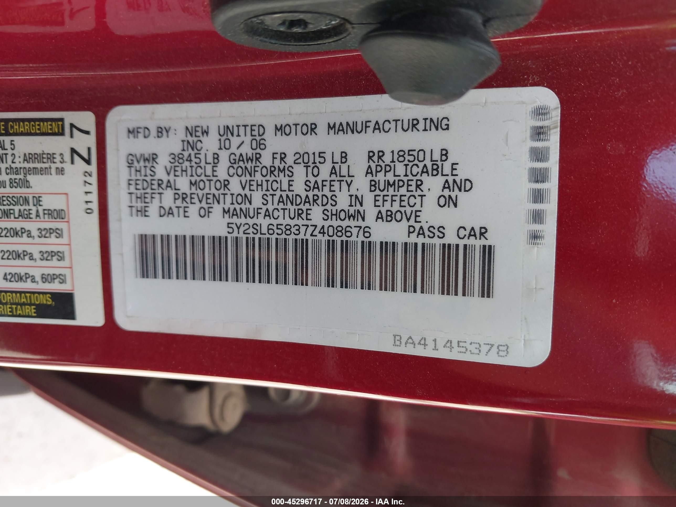 2007 Pontiac Vibe   Orange vin: 5Y2SL65837Z408676