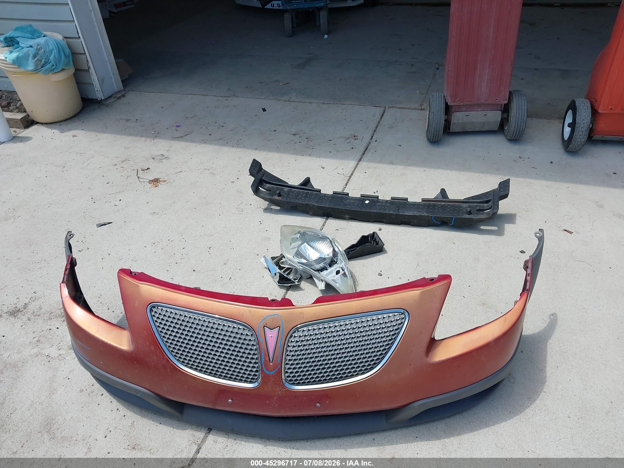 2007 Pontiac Vibe   Orange vin: 5Y2SL65837Z408676