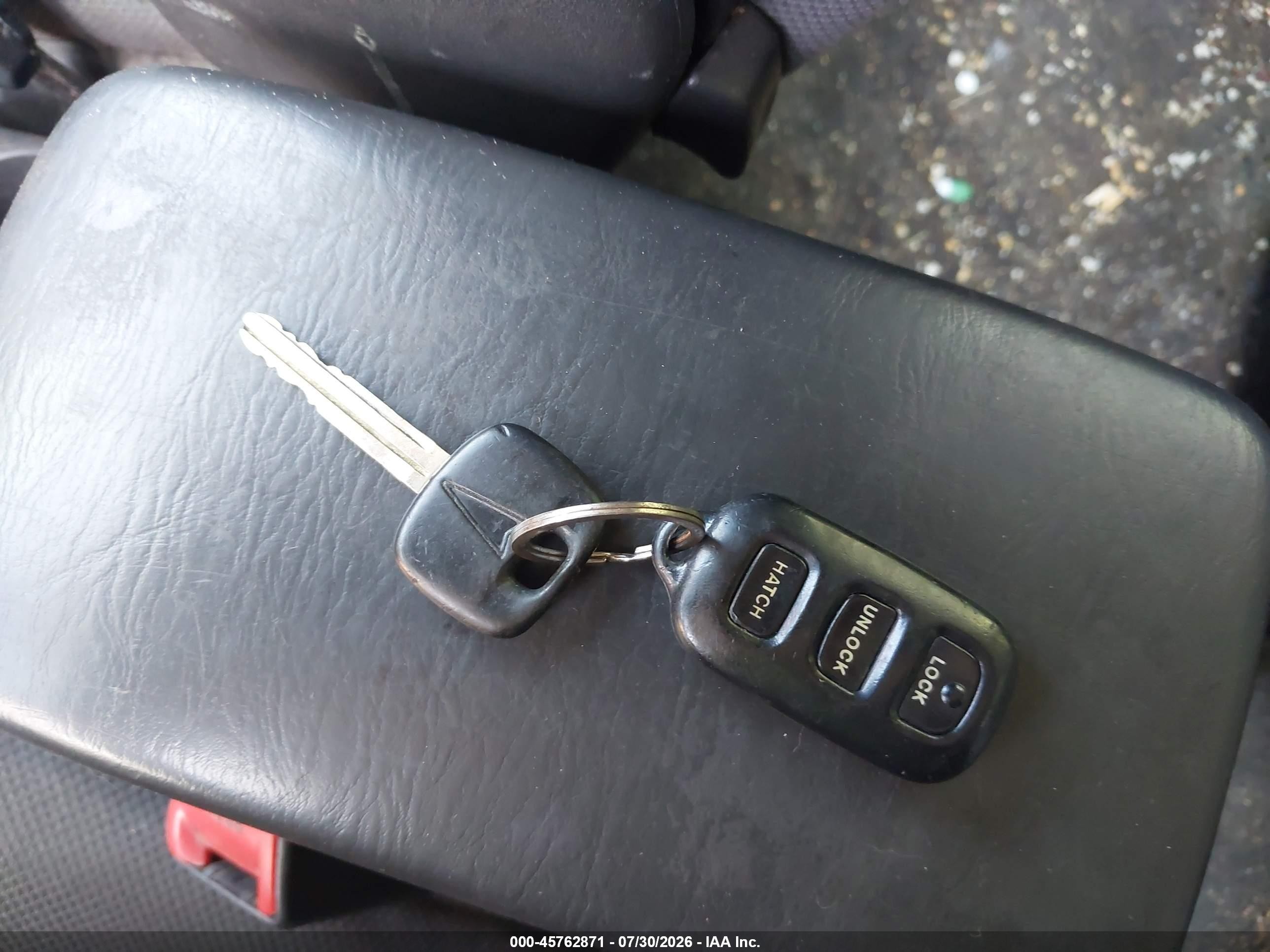 2007 Pontiac Vibe   Красный vin: 5Y2SL65837Z413201