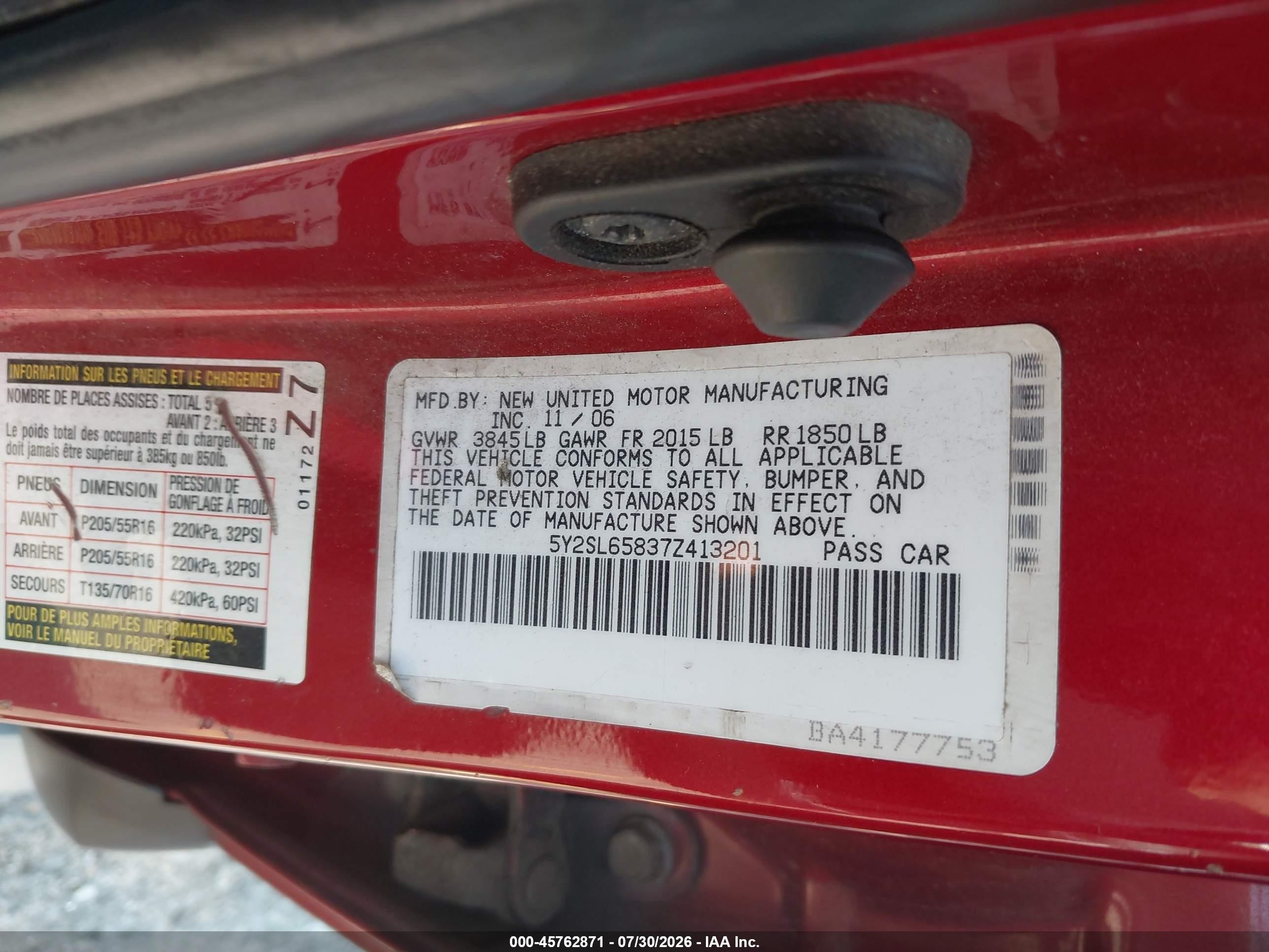 2007 Pontiac Vibe   Красный vin: 5Y2SL65837Z413201