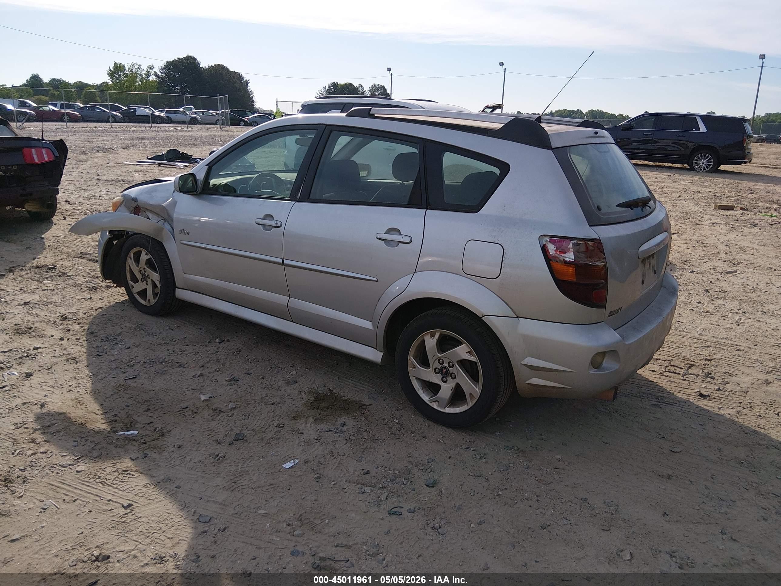 2007 Pontiac Vibe   Silver vin: 5Y2SL65837Z425431
