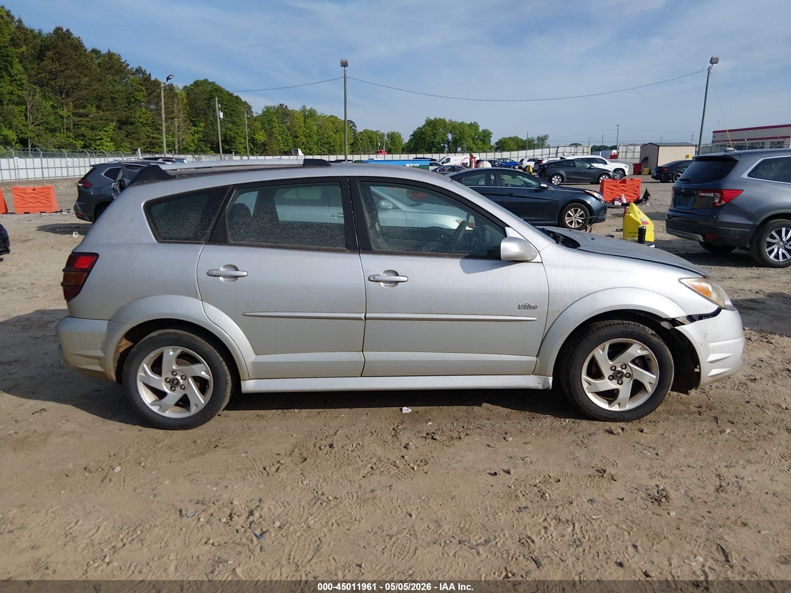 2007 Pontiac Vibe   Silver vin: 5Y2SL65837Z425431