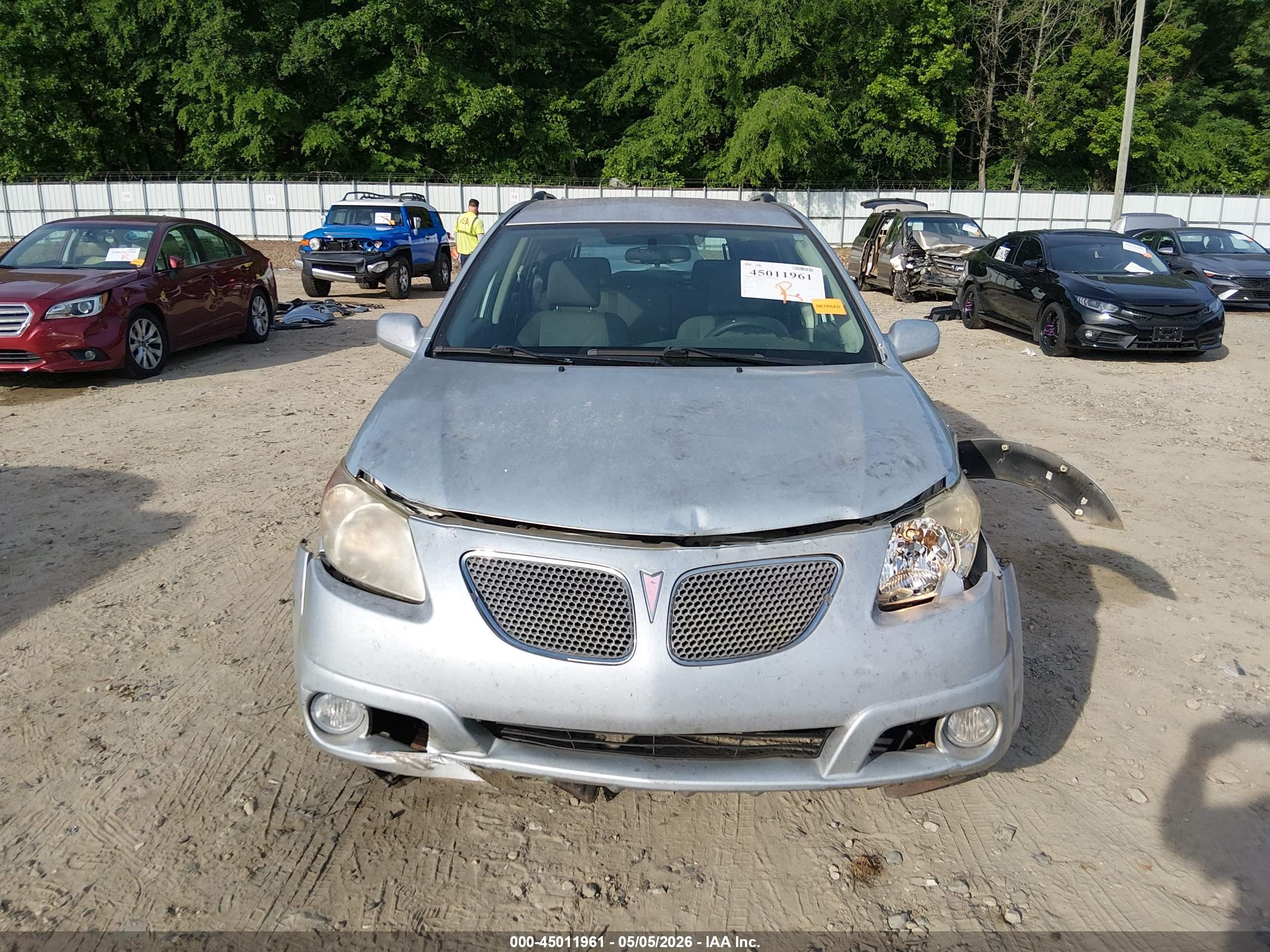 2007 Pontiac Vibe   Silver vin: 5Y2SL65837Z425431