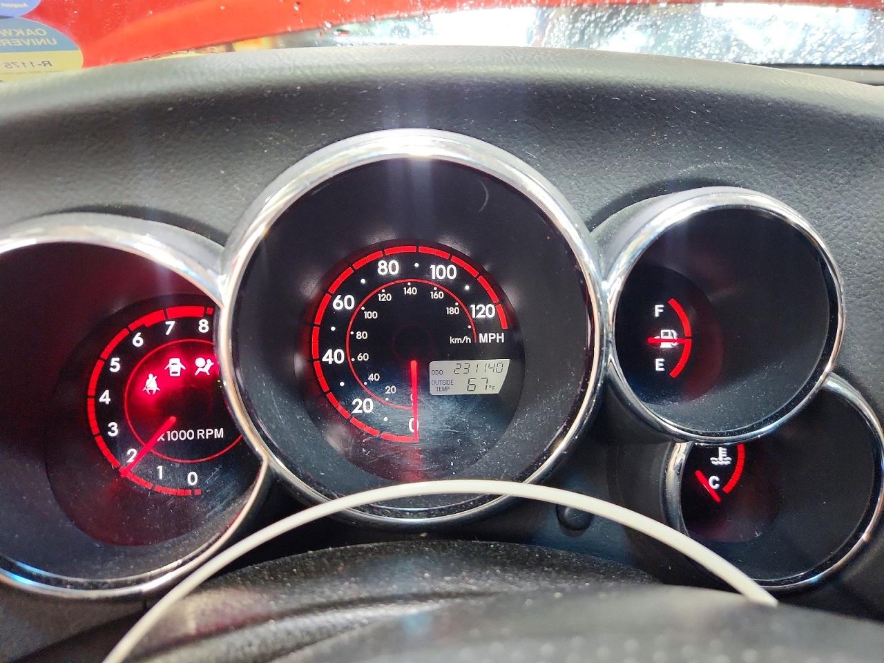 2007 Pontiac Vibe Red vin: 5Y2SL65837Z430337