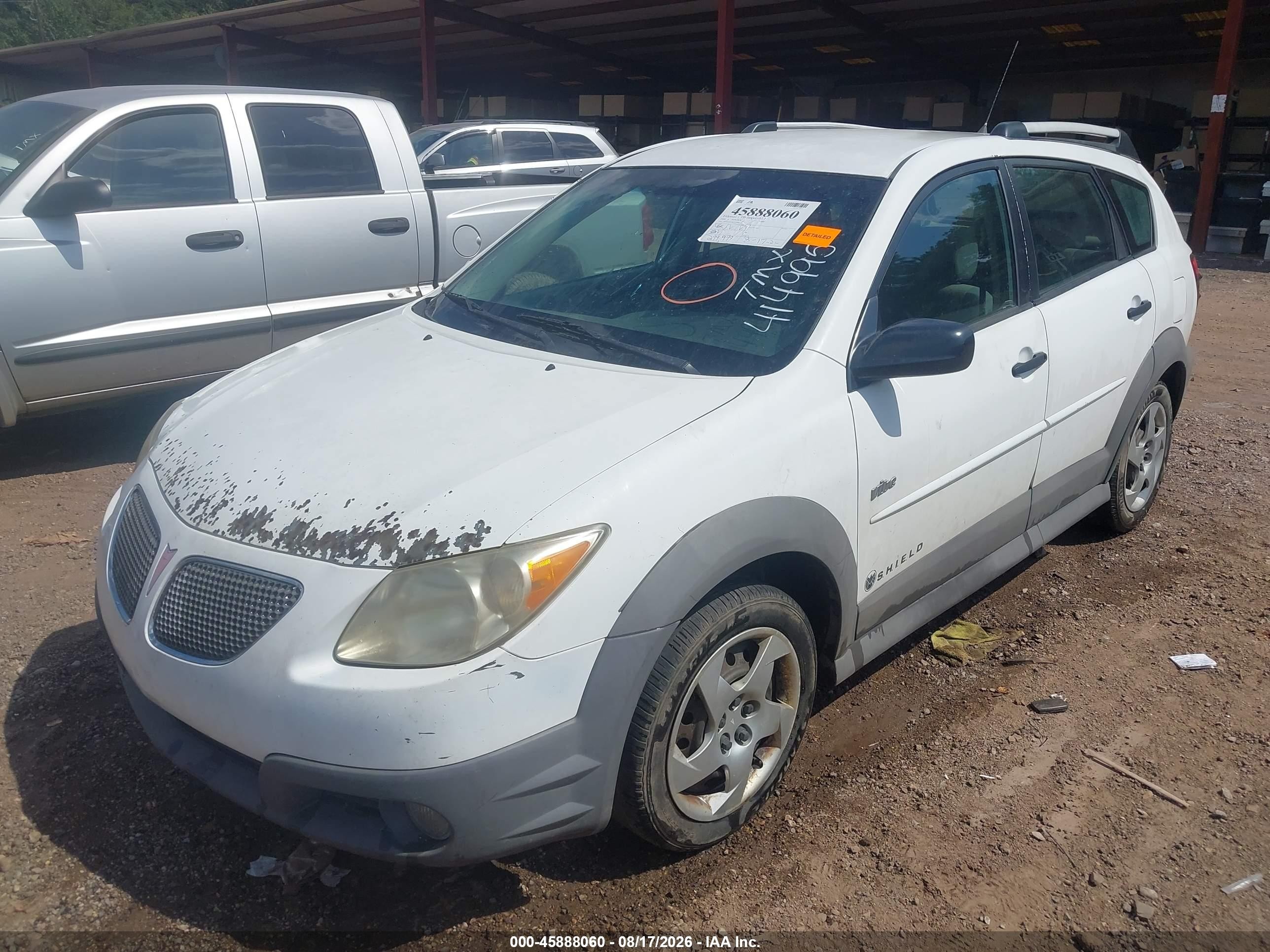 2008 Pontiac Vibe   White vin: 5Y2SL65838Z414995