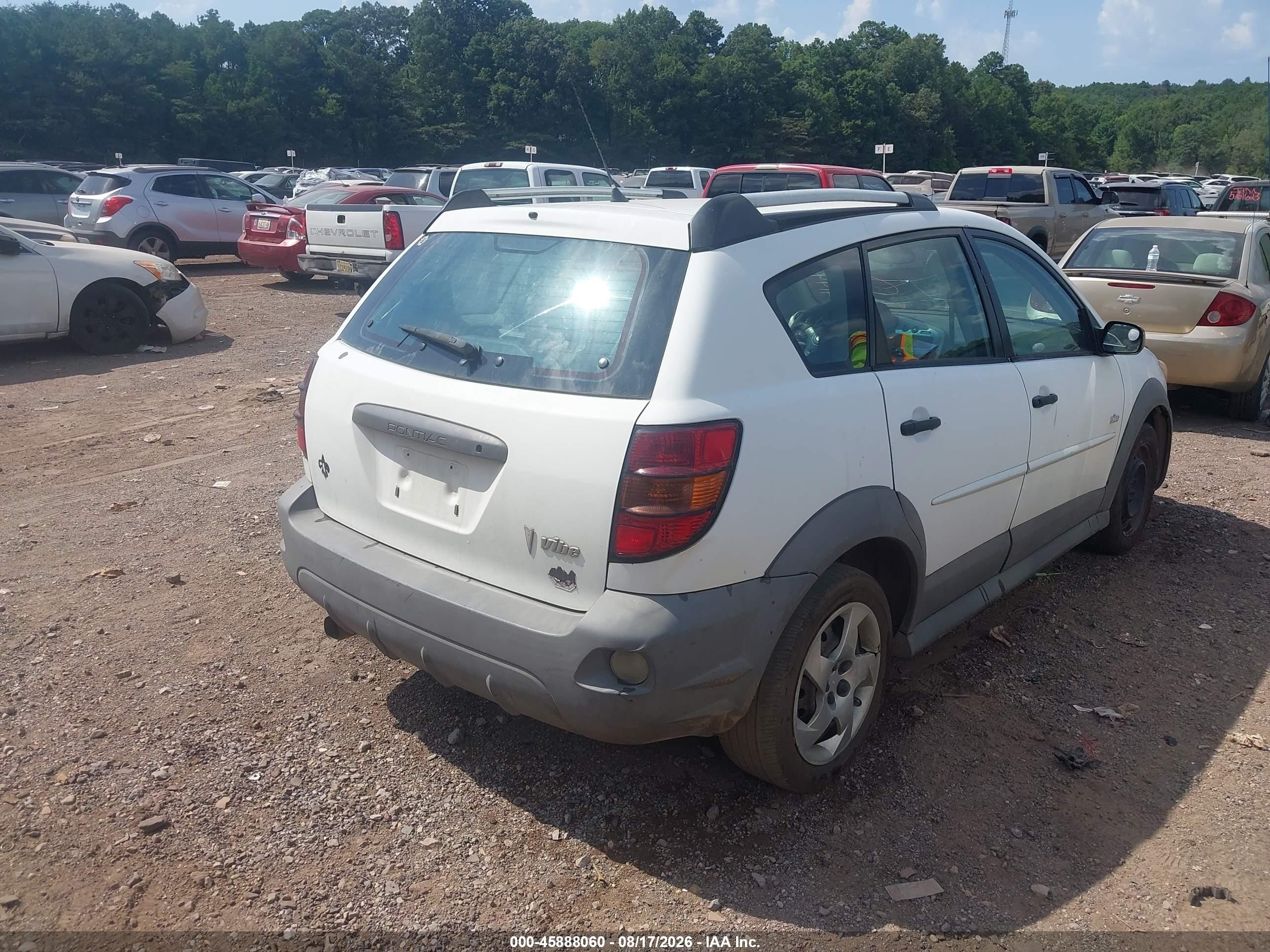 2008 Pontiac Vibe   White vin: 5Y2SL65838Z414995