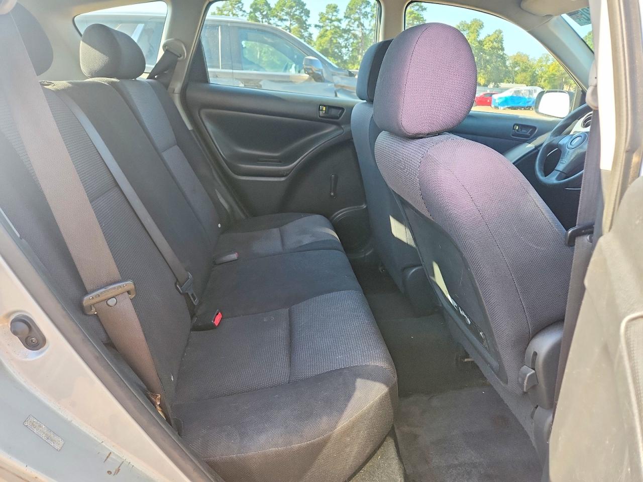 2006 Pontiac Vibe Silver vin: 5Y2SL65846Z400519