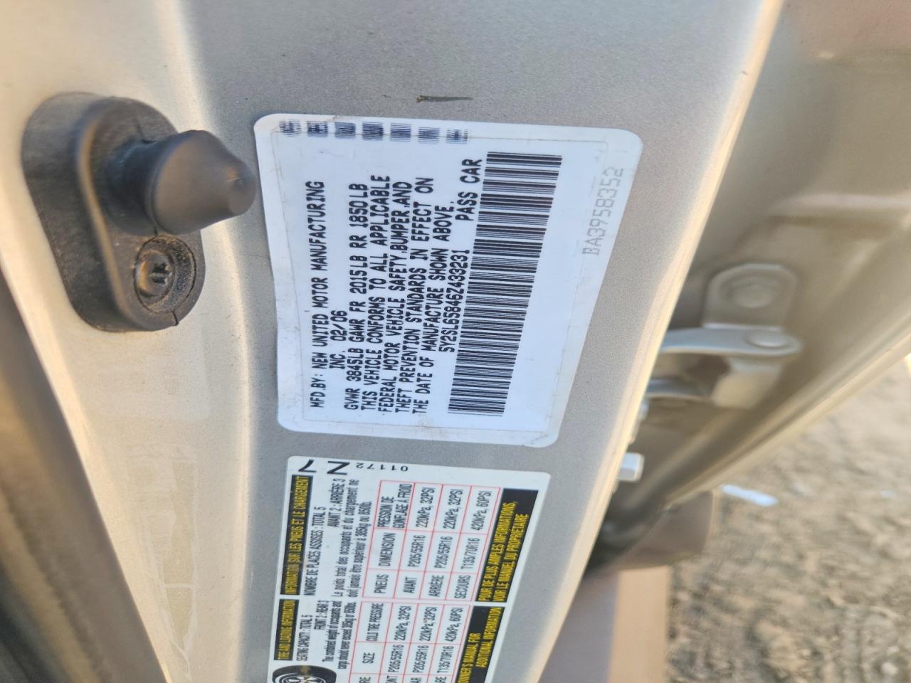 2006 Pontiac Vibe Серебряный vin: 5Y2SL65846Z433231