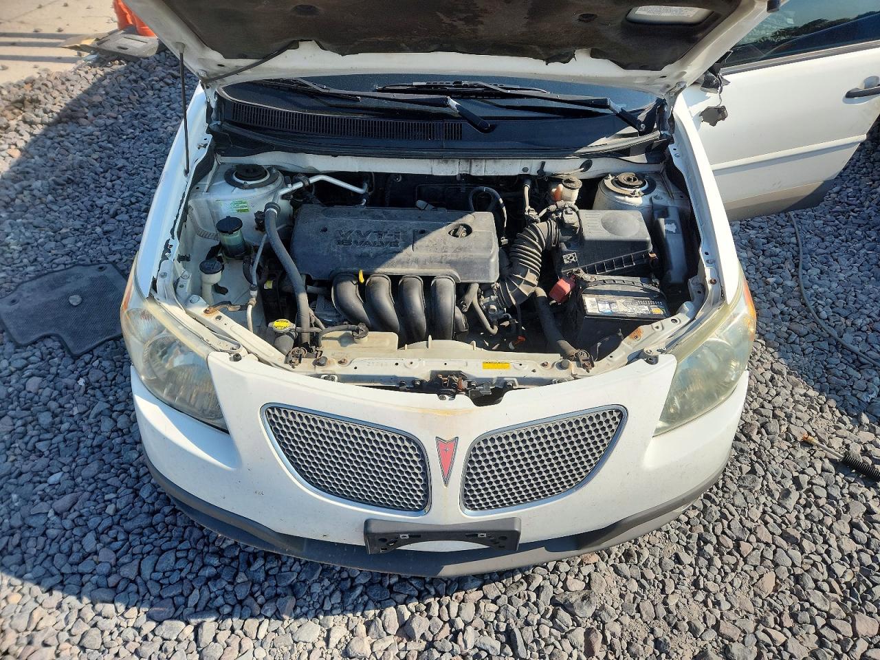 2007 Pontiac Vibe White vin: 5Y2SL65847Z412428