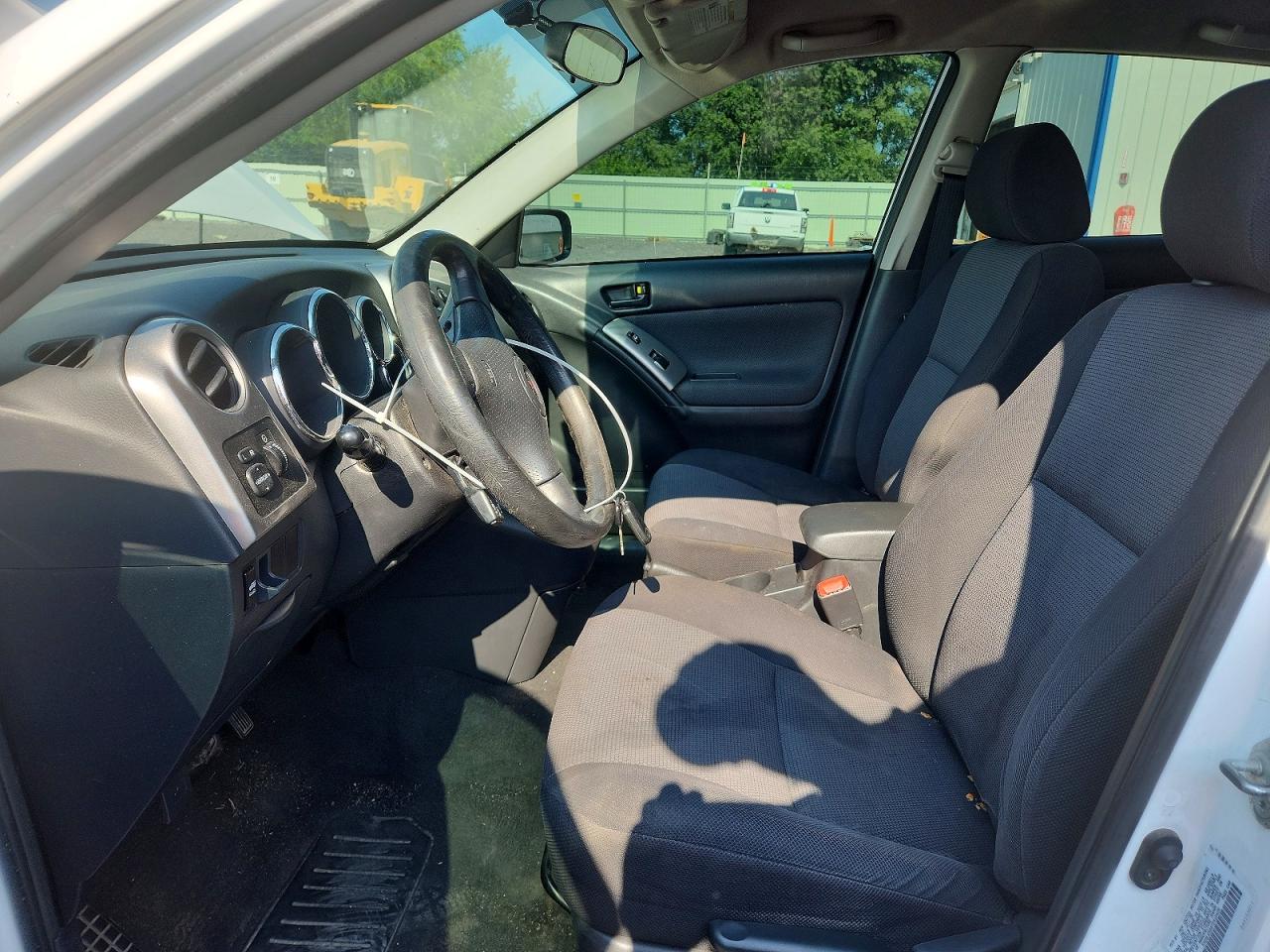 2007 Pontiac Vibe White vin: 5Y2SL65847Z412428