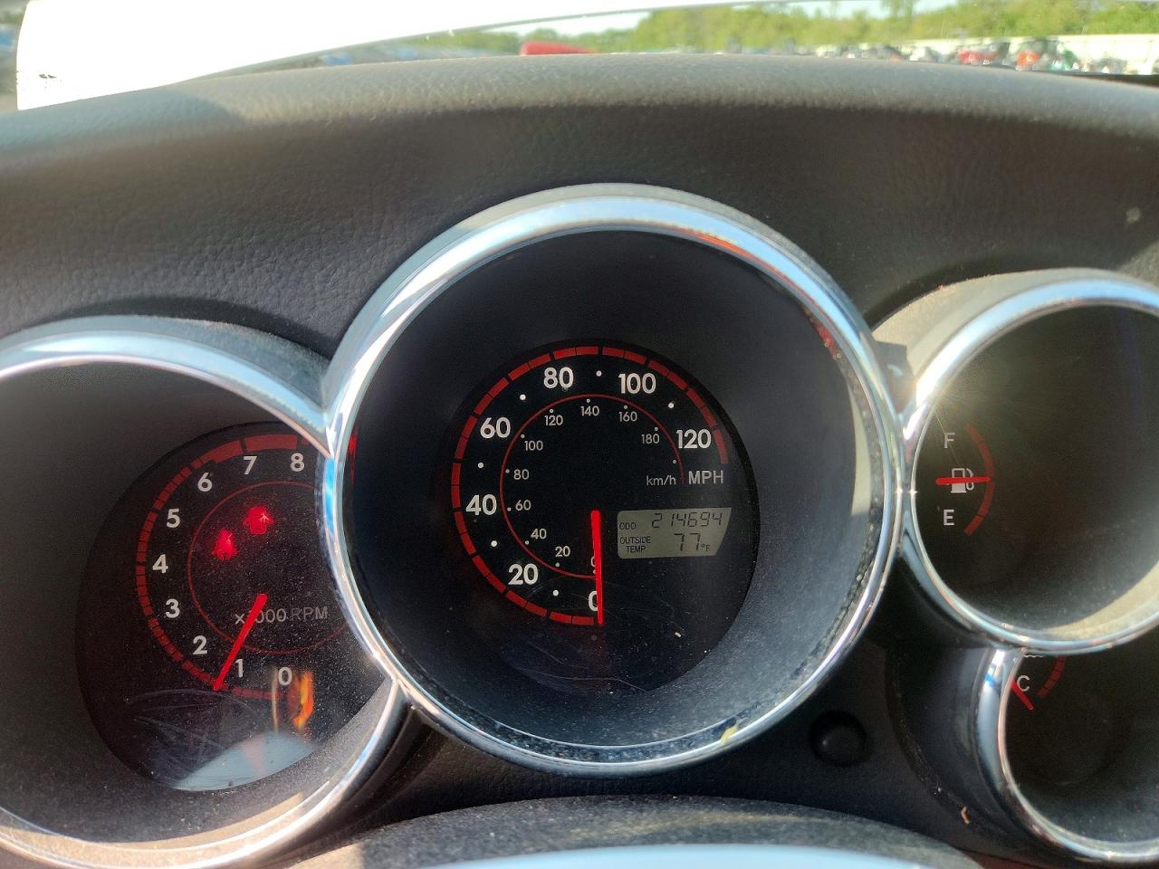 2007 Pontiac Vibe White vin: 5Y2SL65847Z412428
