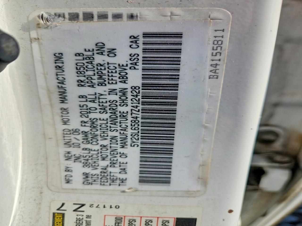 2007 Pontiac Vibe White vin: 5Y2SL65847Z412428