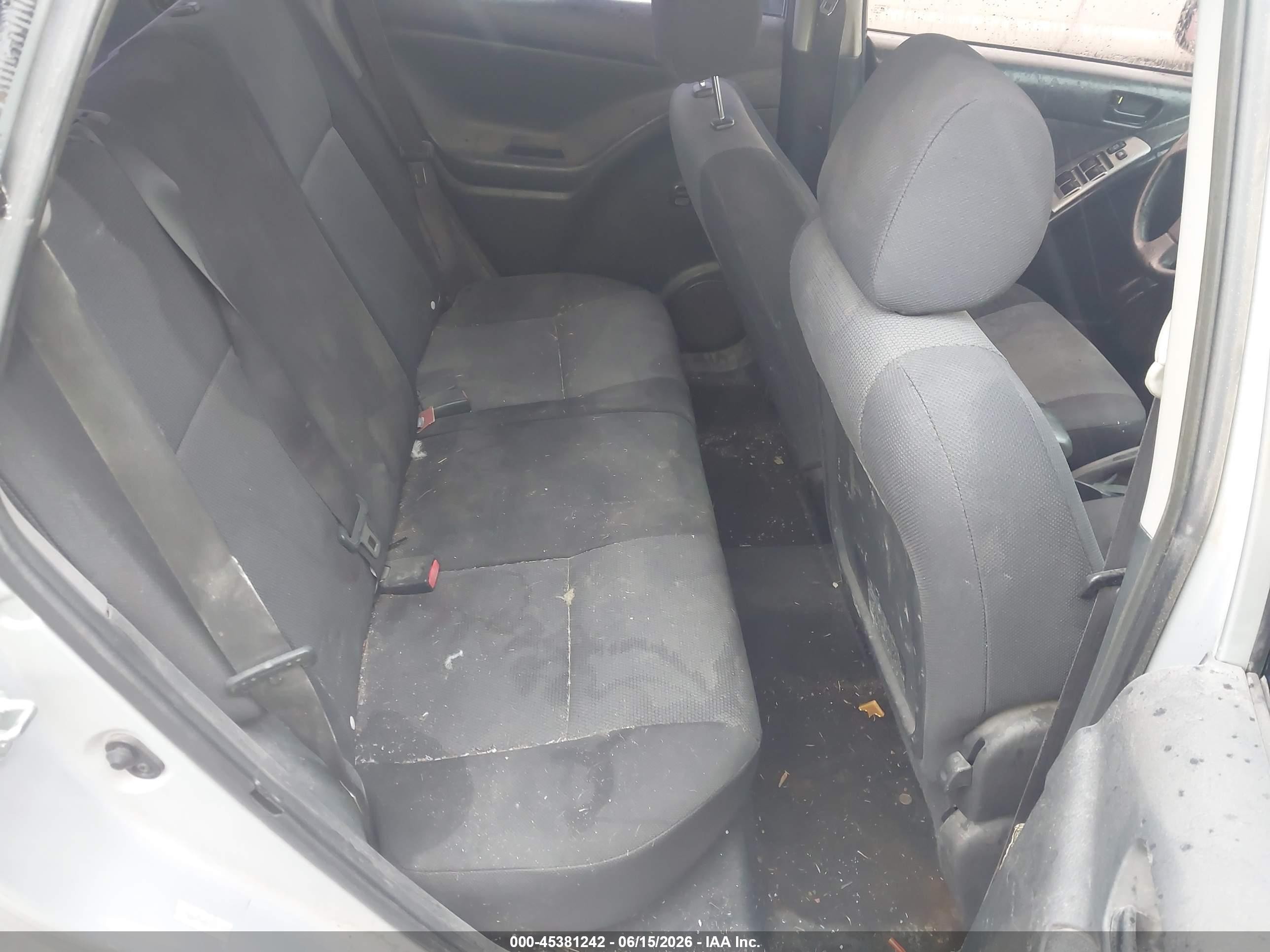 2008 Pontiac Vibe   Silver vin: 5Y2SL65848Z402113
