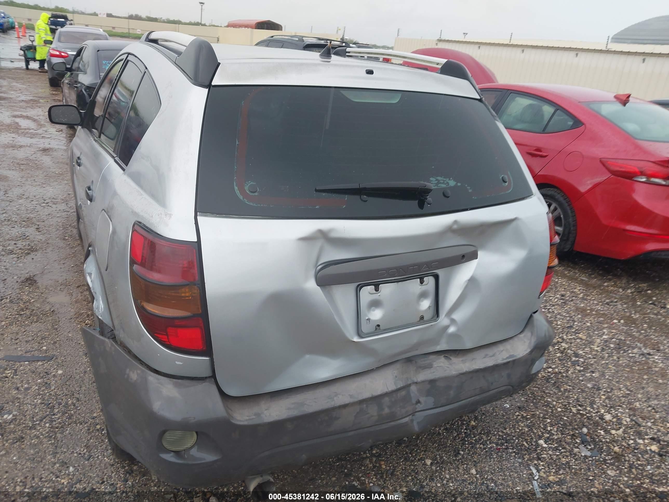 2008 Pontiac Vibe   Silver vin: 5Y2SL65848Z402113