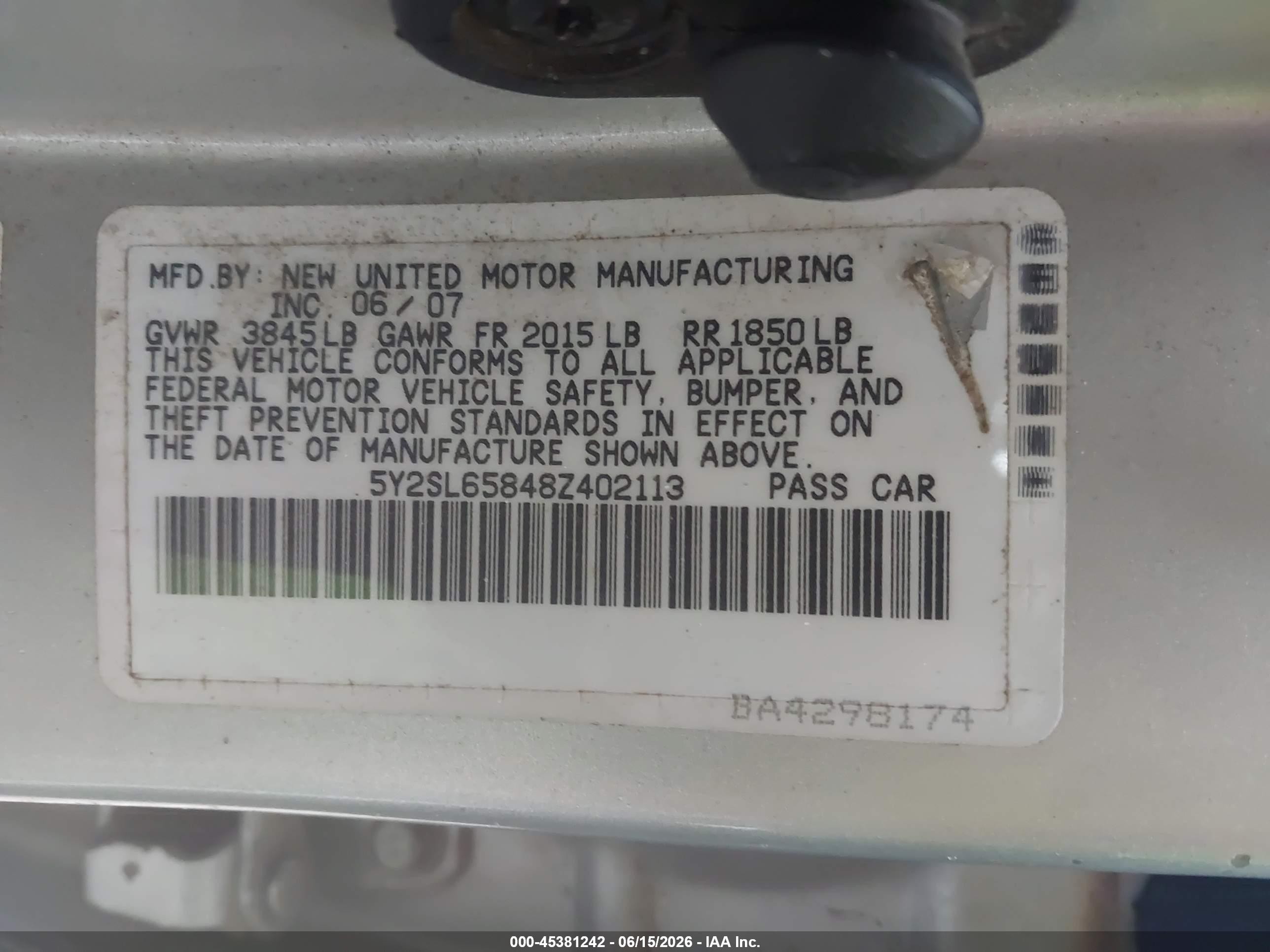 2008 Pontiac Vibe   Silver vin: 5Y2SL65848Z402113