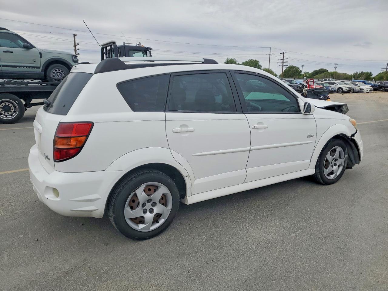 2006 Pontiac Vibe White vin: 5Y2SL65856Z407883