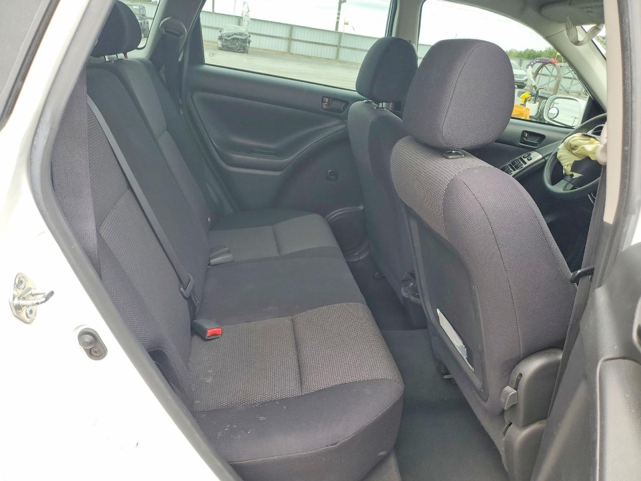2006 Pontiac Vibe White vin: 5Y2SL65856Z407883