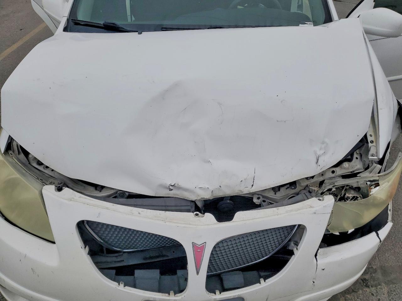 2006 Pontiac Vibe White vin: 5Y2SL65856Z407883