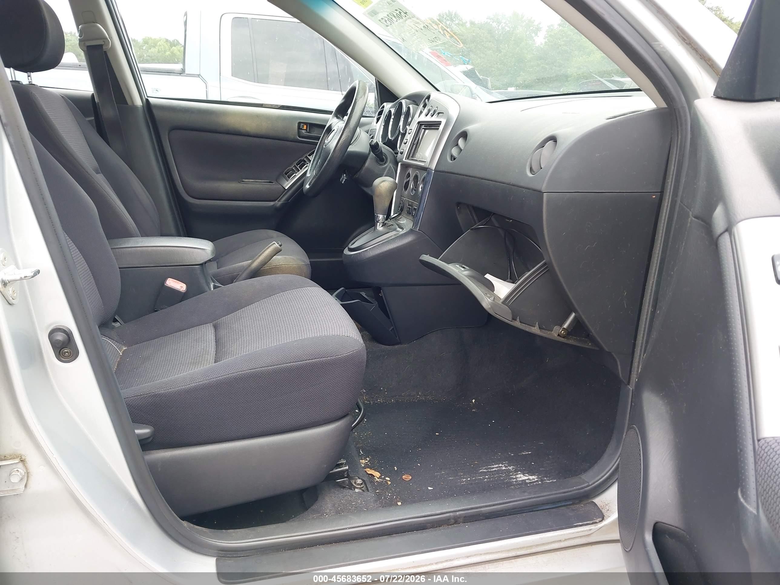 2006 Pontiac Vibe   Silver vin: 5Y2SL65856Z423713