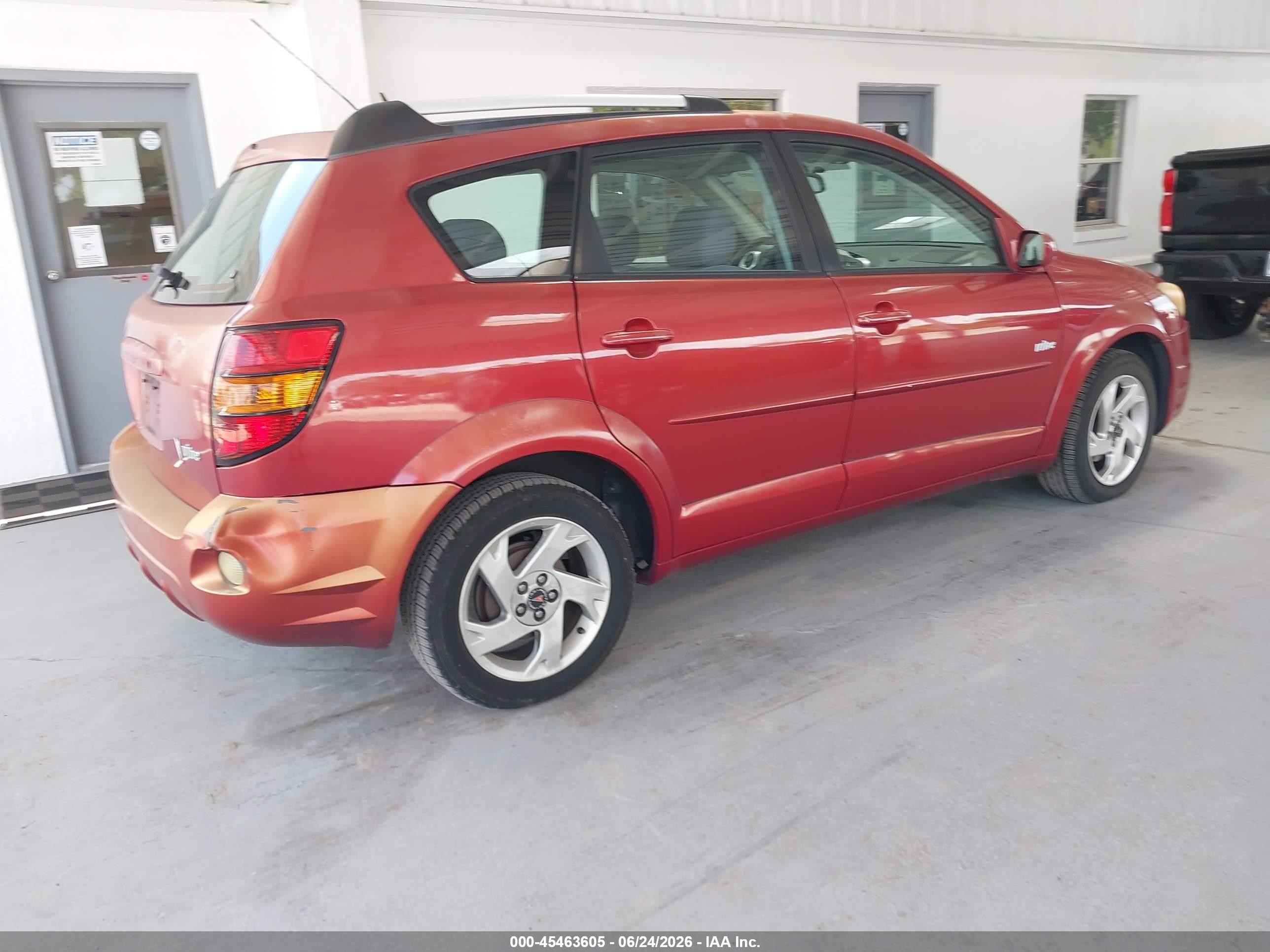 2006 Pontiac Vibe   Red vin: 5Y2SL65856Z456372