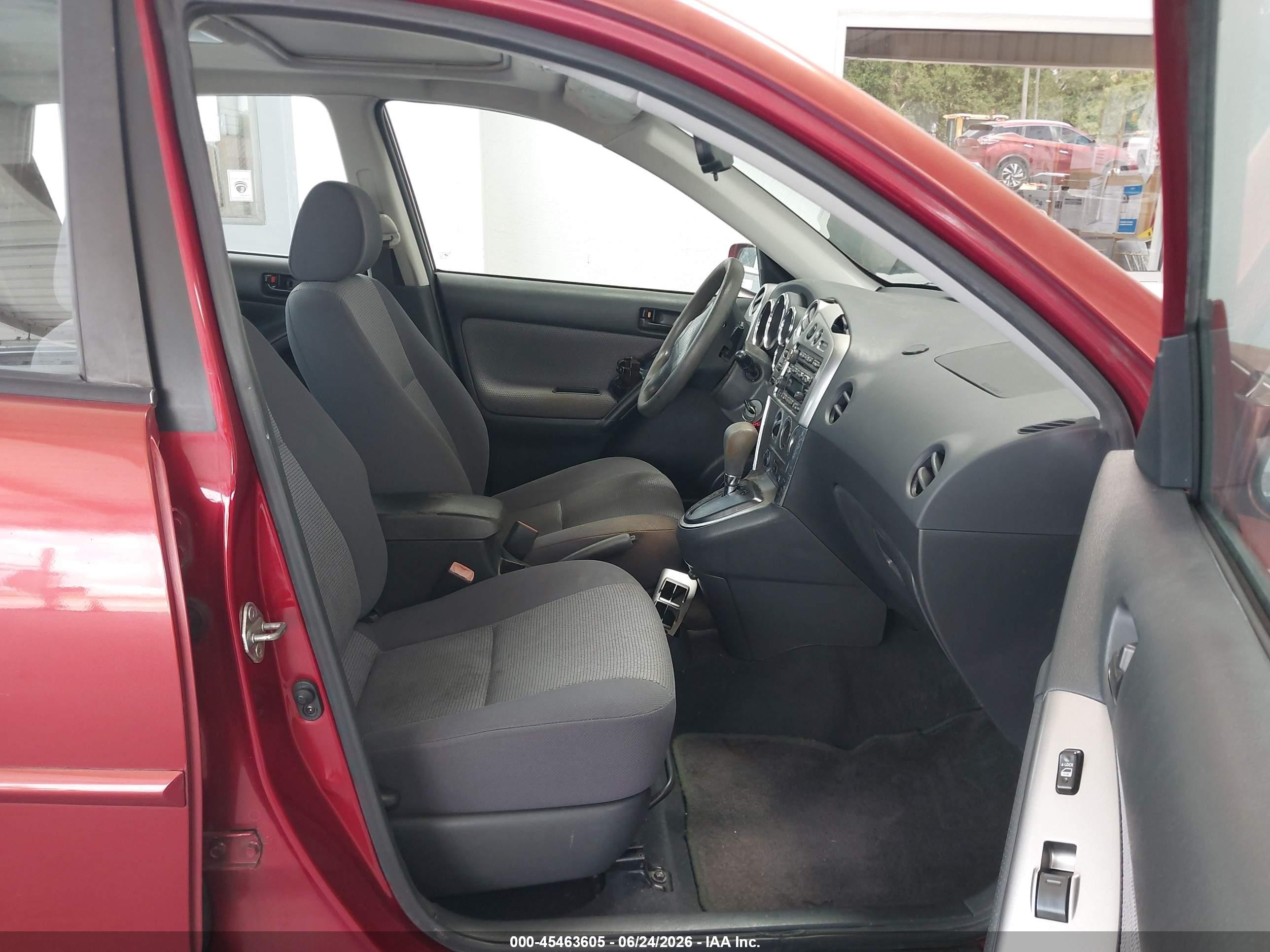 2006 Pontiac Vibe   Red vin: 5Y2SL65856Z456372
