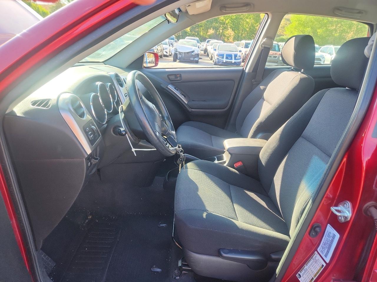 2008 Pontiac Vibe Burgundy vin: 5Y2SL65858Z406722