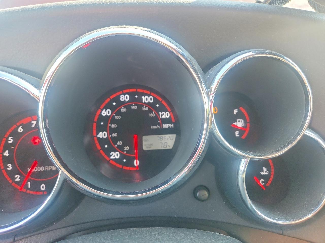 2008 Pontiac Vibe Burgundy vin: 5Y2SL65858Z406722