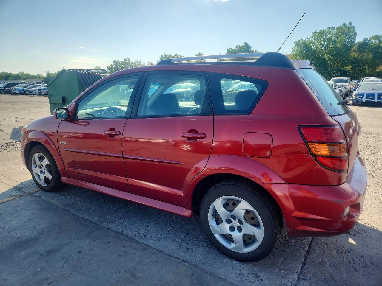 2008 Pontiac Vibe Burgundy vin: 5Y2SL65858Z406722
