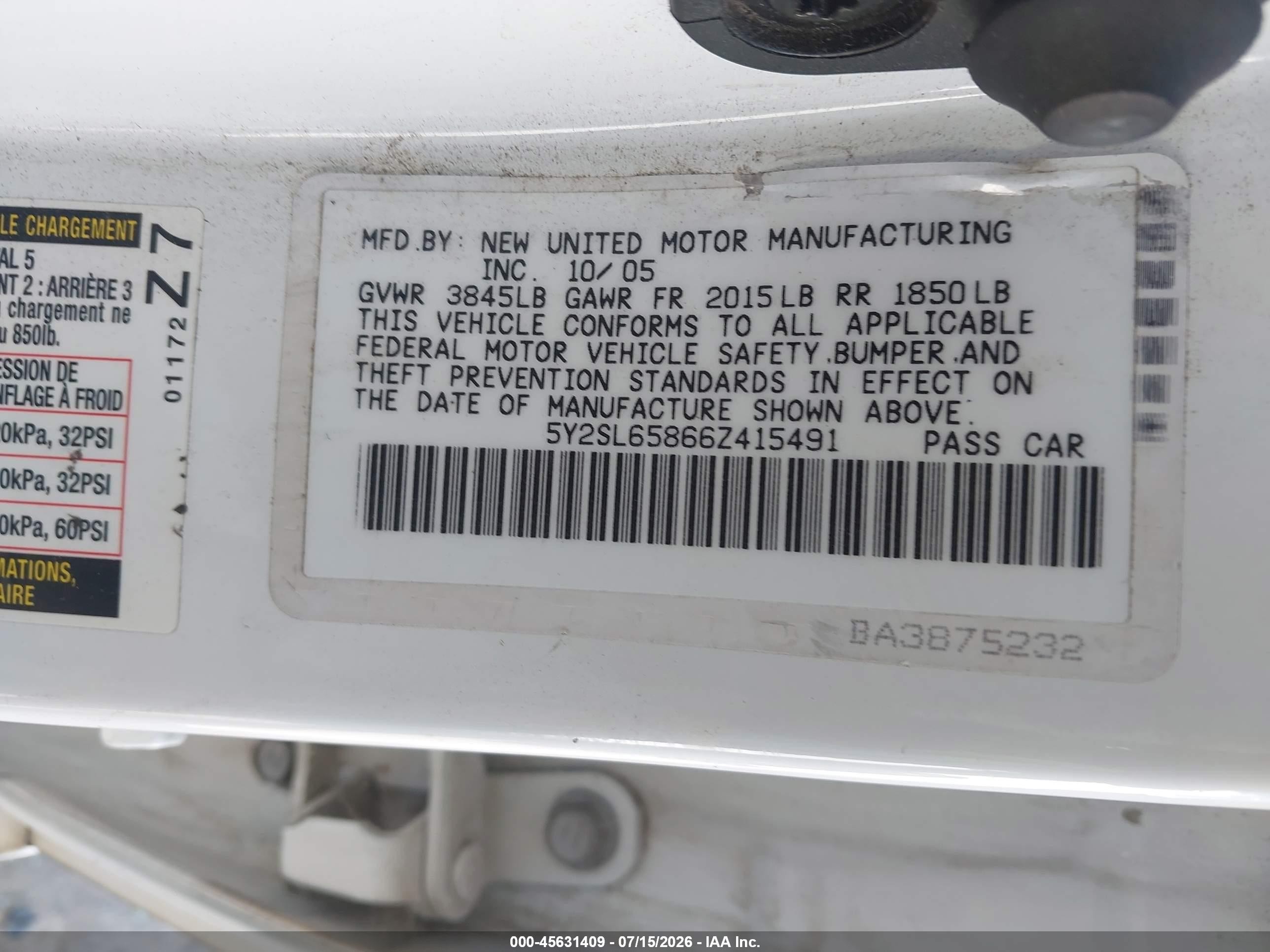 2006 Pontiac Vibe   White vin: 5Y2SL65866Z415491