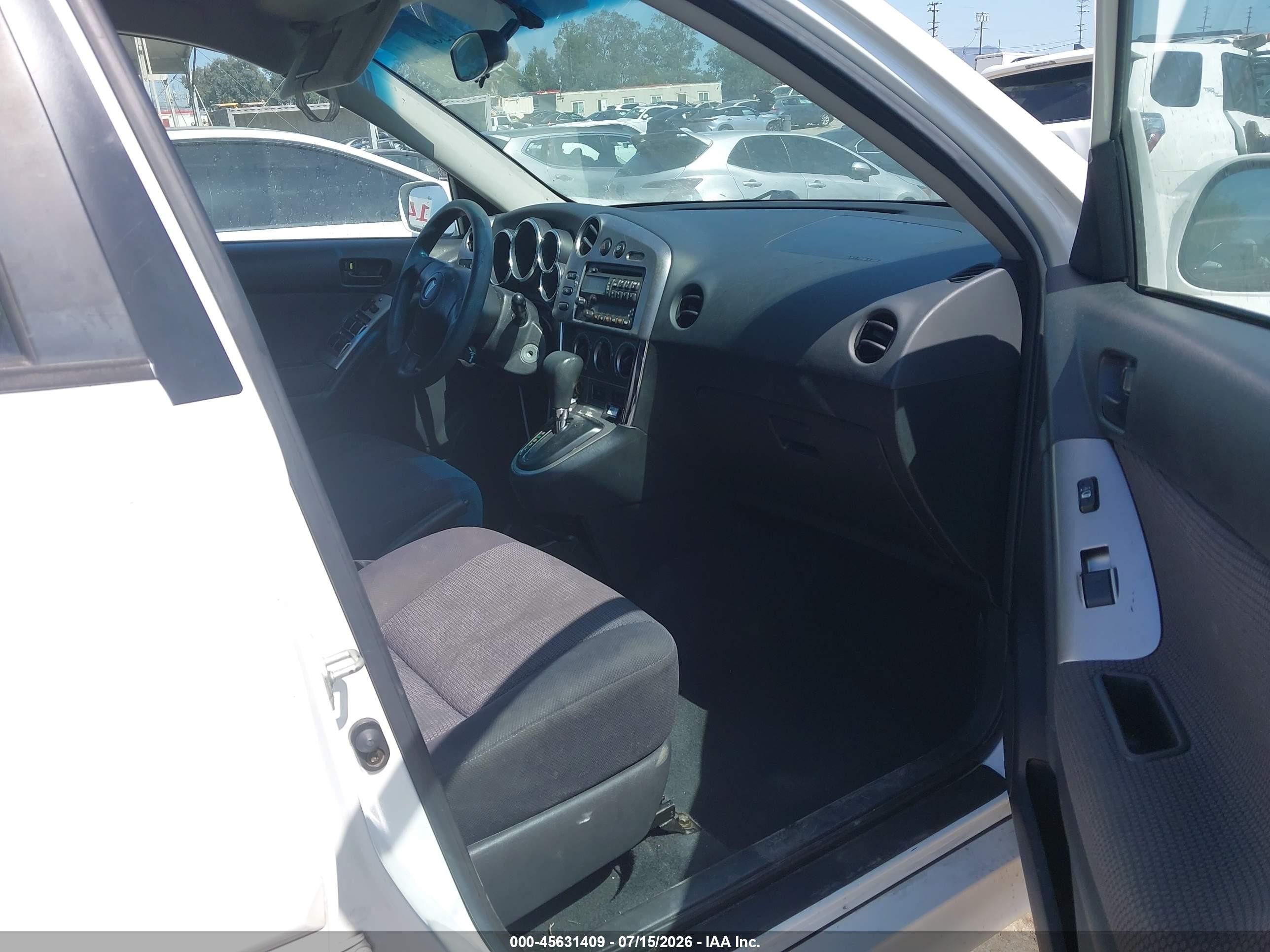 2006 Pontiac Vibe   White vin: 5Y2SL65866Z415491