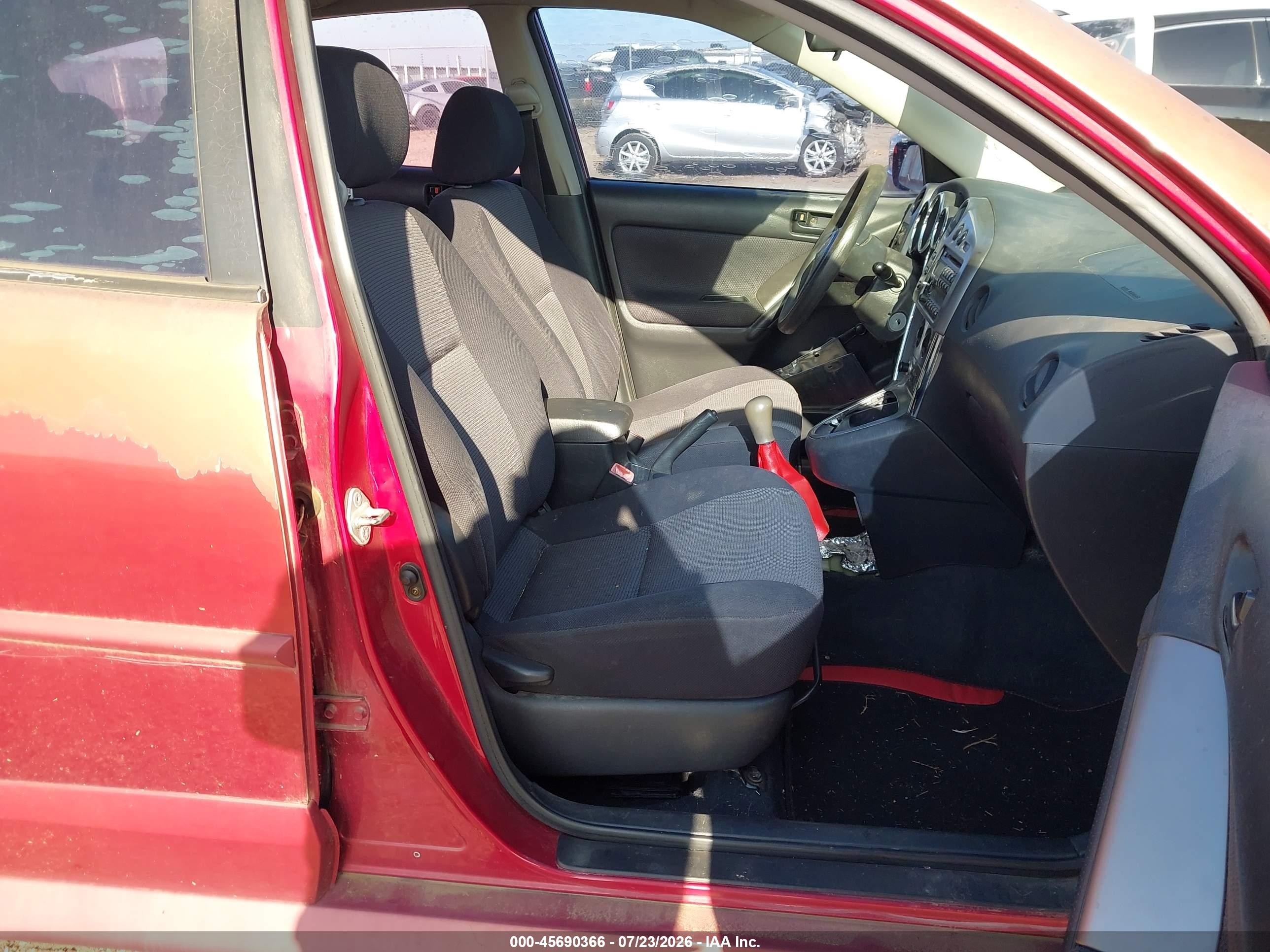 2006 Pontiac Vibe   Red vin: 5Y2SL65866Z427964