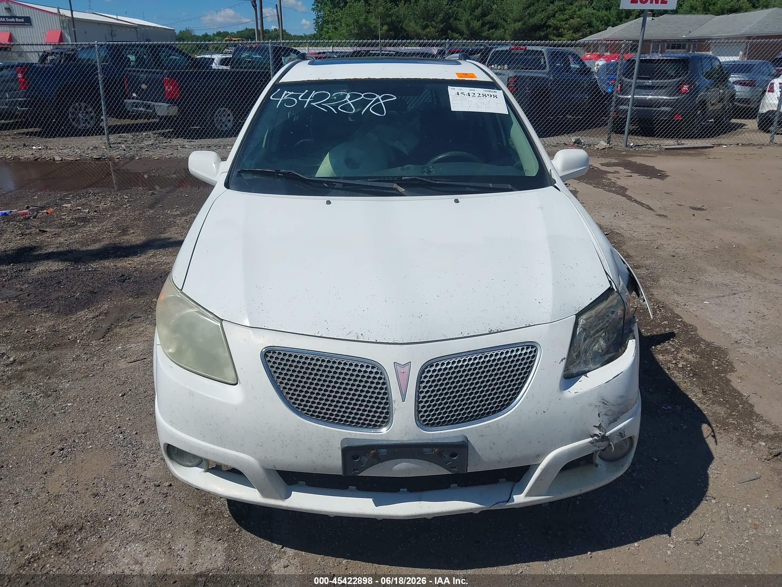 2007 Pontiac Vibe   White vin: 5Y2SL65867Z407182
