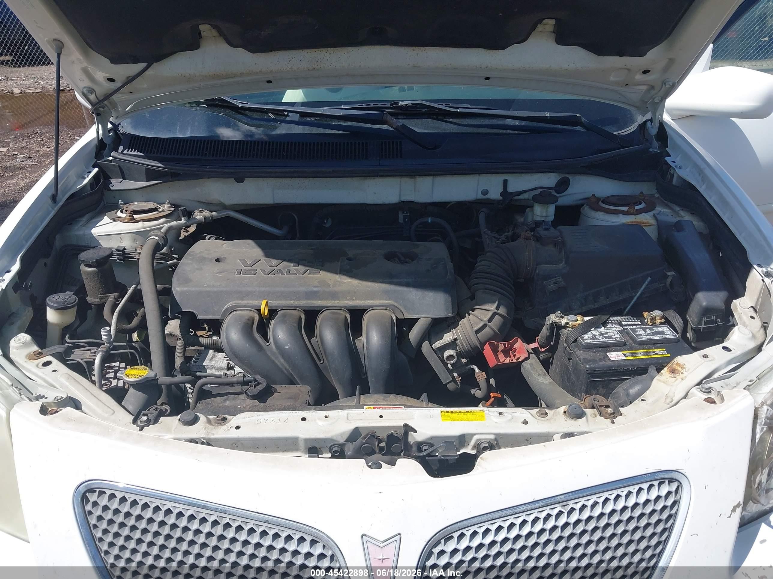 2007 Pontiac Vibe   White vin: 5Y2SL65867Z407182