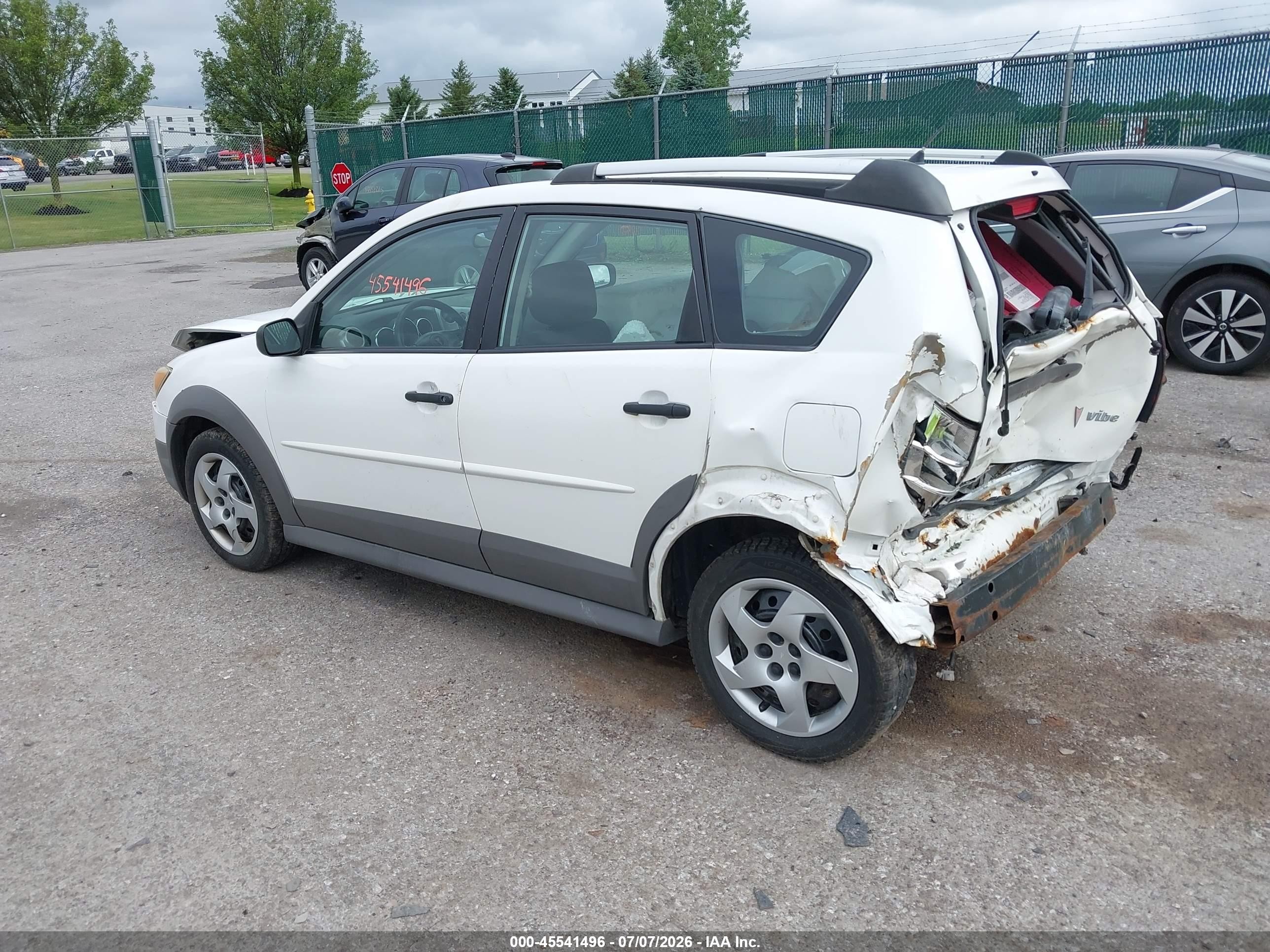 2006 Pontiac Vibe   White vin: 5Y2SL65876Z406220