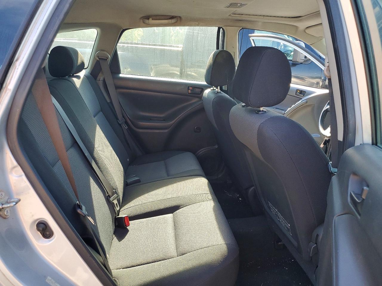 2007 Pontiac Vibe Silver vin: 5Y2SL65877Z419602