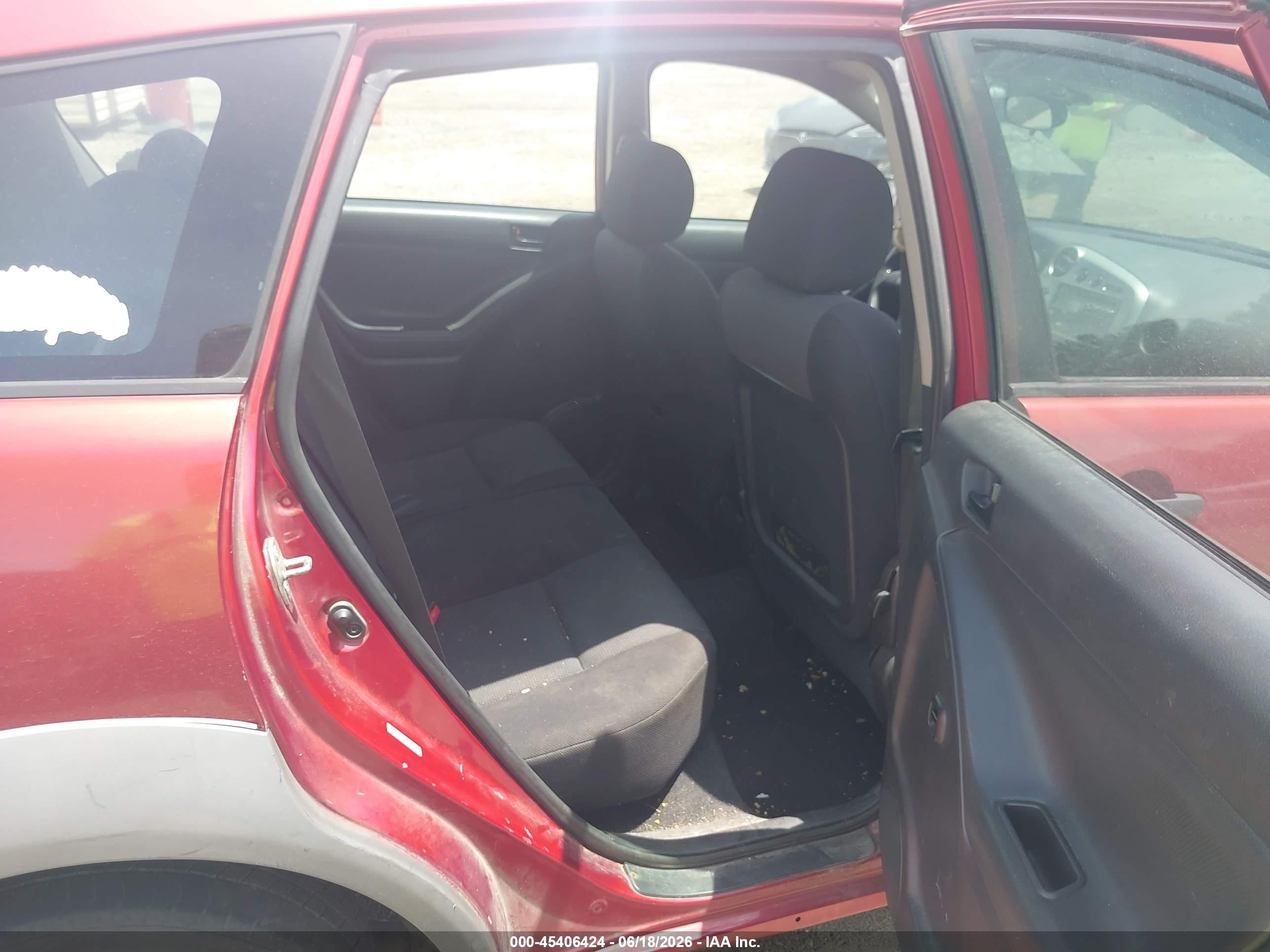 2008 Pontiac Vibe   Red vin: 5Y2SL65878Z414143