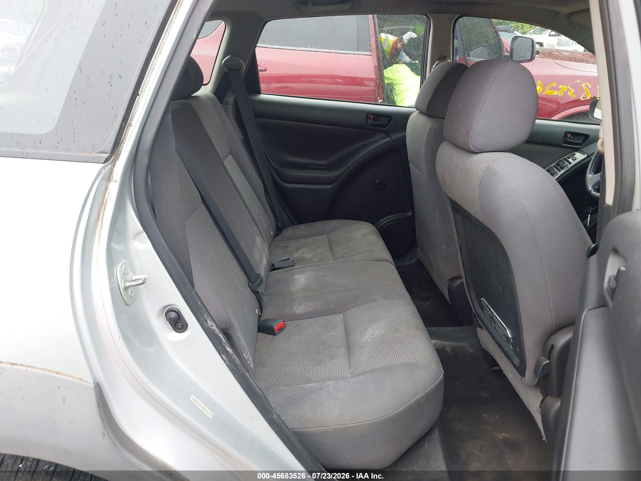 2008 Pontiac Vibe   Silver vin: 5Y2SL65878Z418984