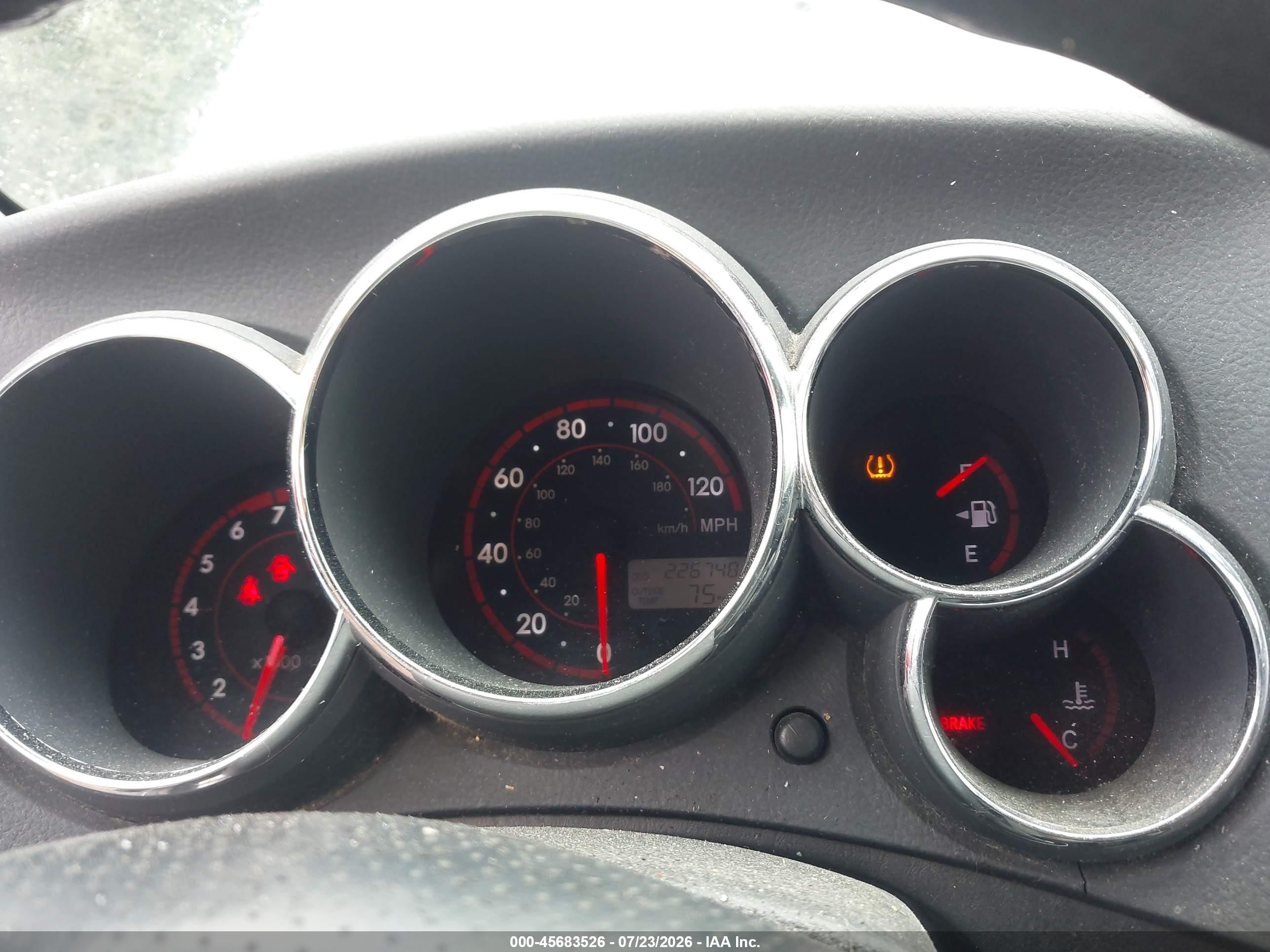 2008 Pontiac Vibe   Silver vin: 5Y2SL65878Z418984