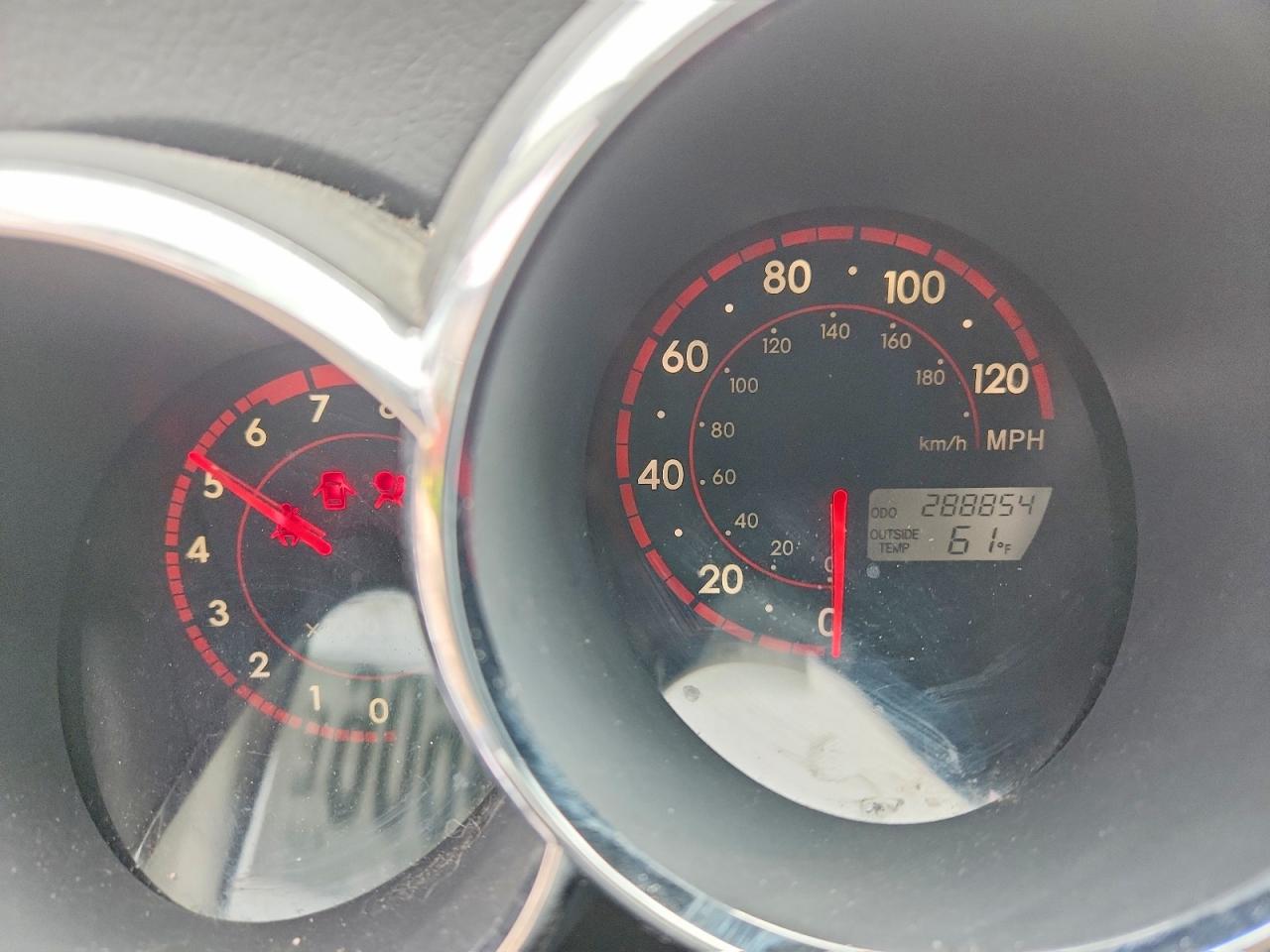 2006 Pontiac Vibe Silver vin: 5Y2SL65886Z430686