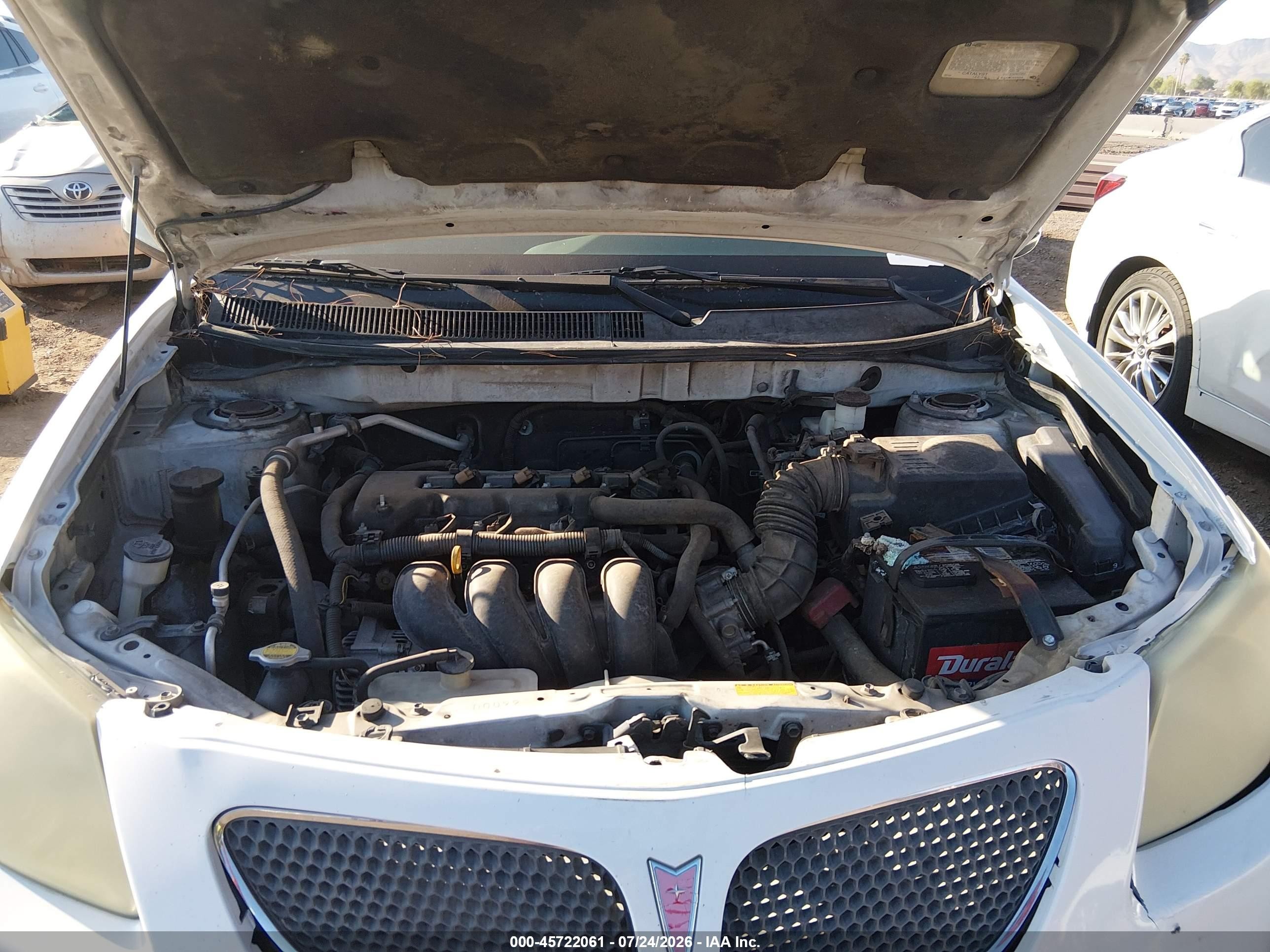 2006 Pontiac Vibe   White vin: 5Y2SL65886Z461226