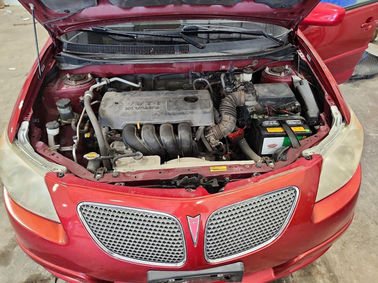 2007 Pontiac Vibe Red vin: 5Y2SL65887Z408155